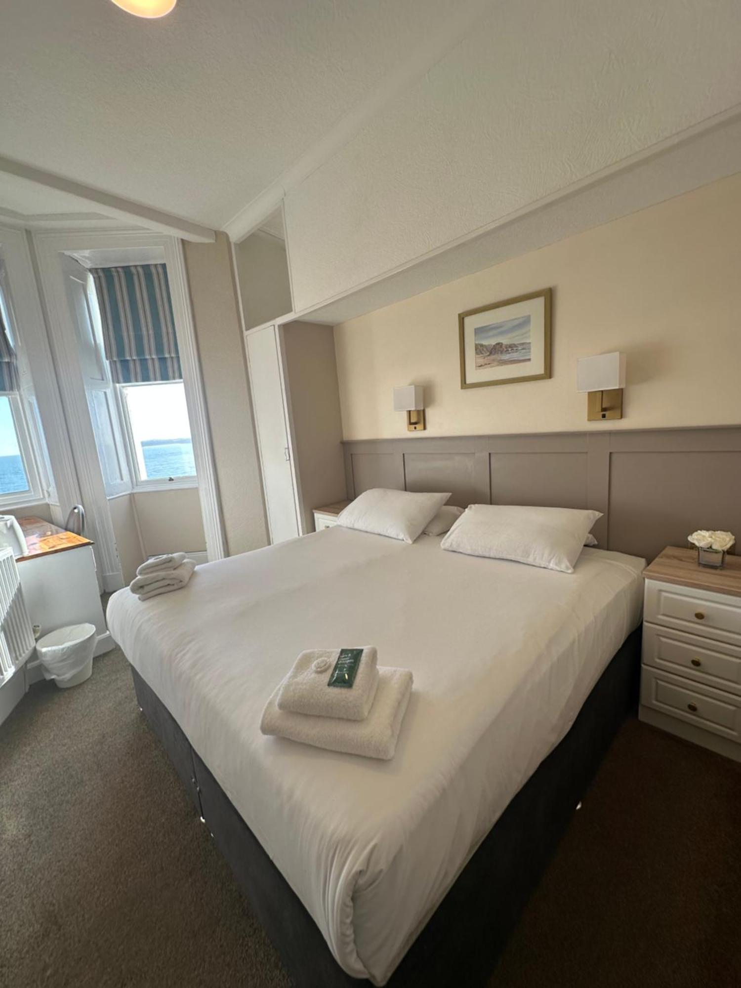 Clarence House Hotel United Kingdom Buitenkant foto