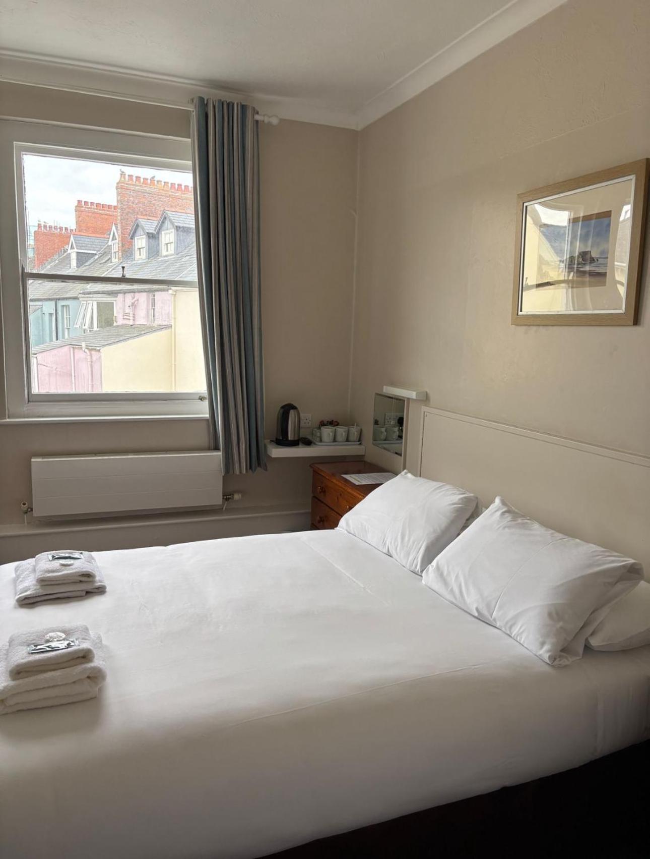 Clarence House Hotel United Kingdom Buitenkant foto