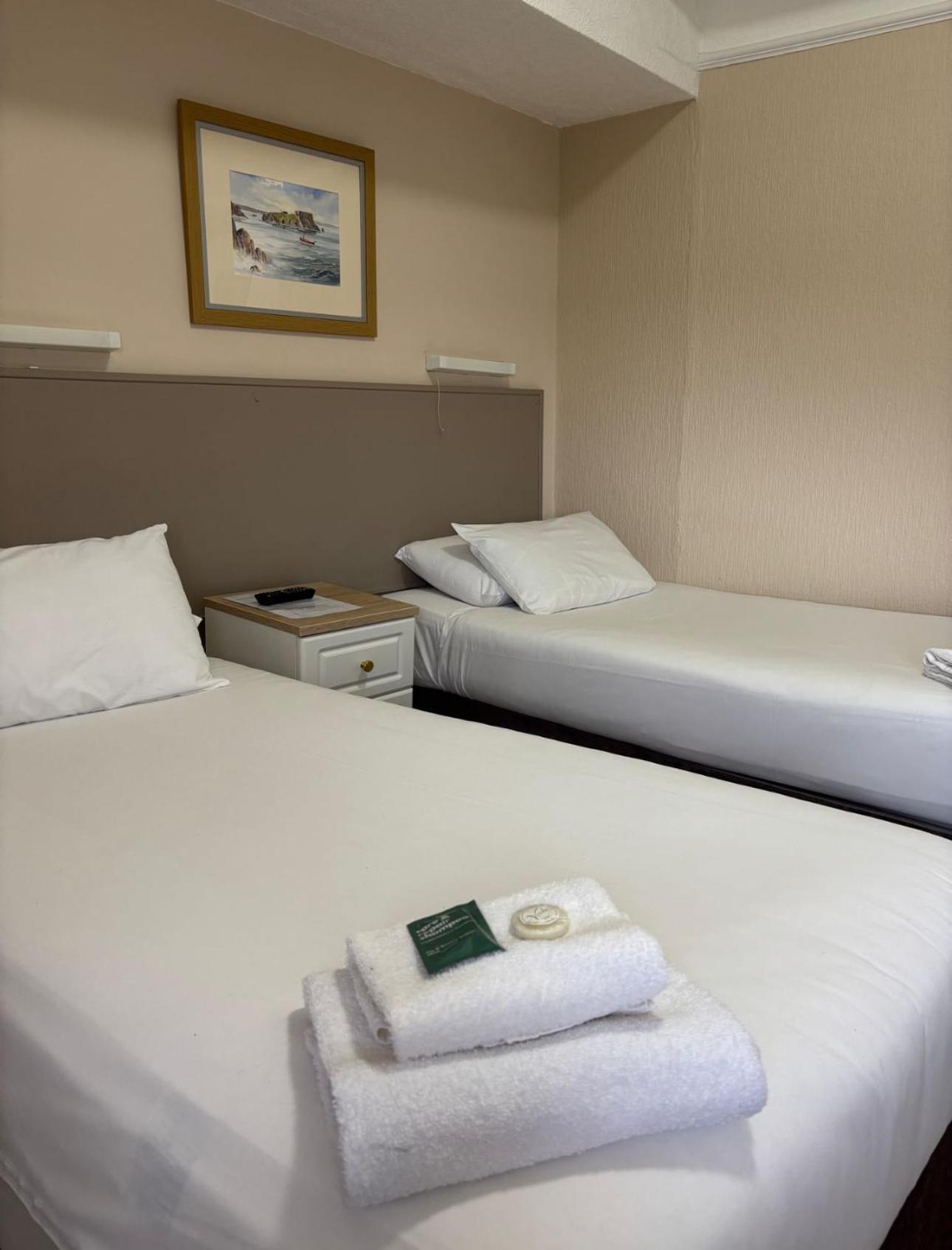 Clarence House Hotel United Kingdom Buitenkant foto